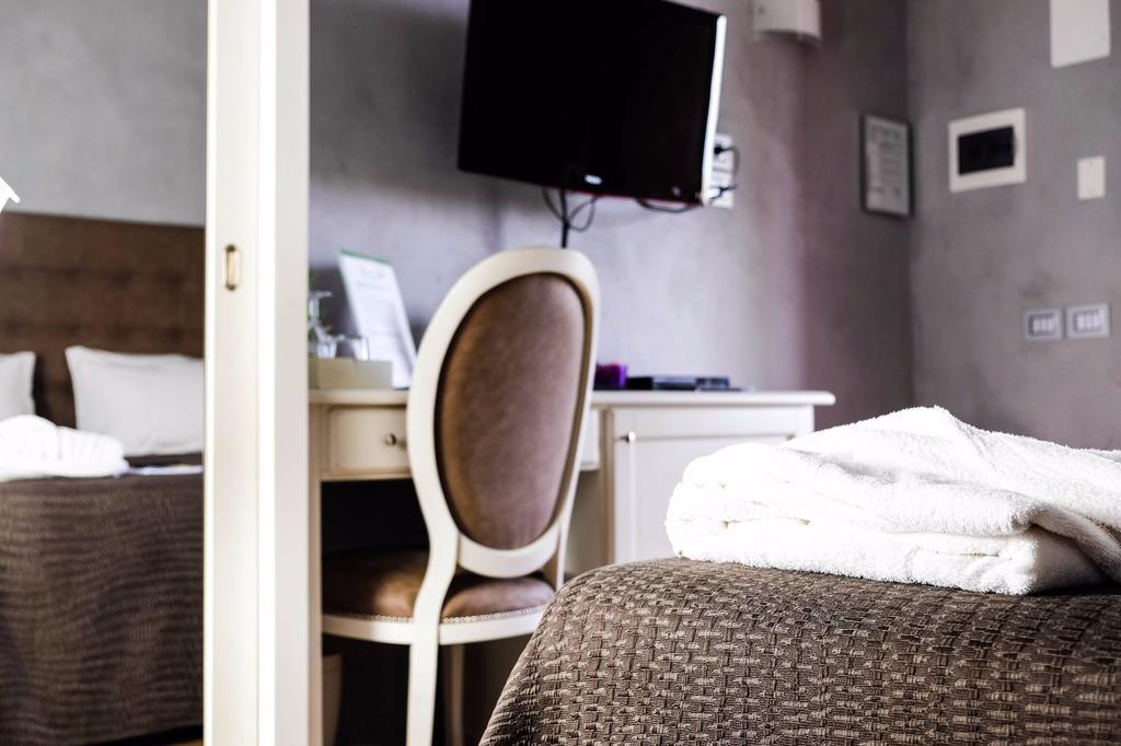Bed and Breakfast Sweet Life à Peschiera del Garda Extérieur photo